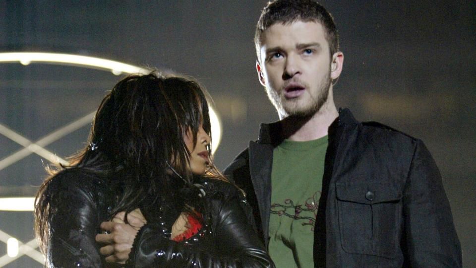  Janet Jackson’s Wardrobe Malfunction During Super Bowl 38